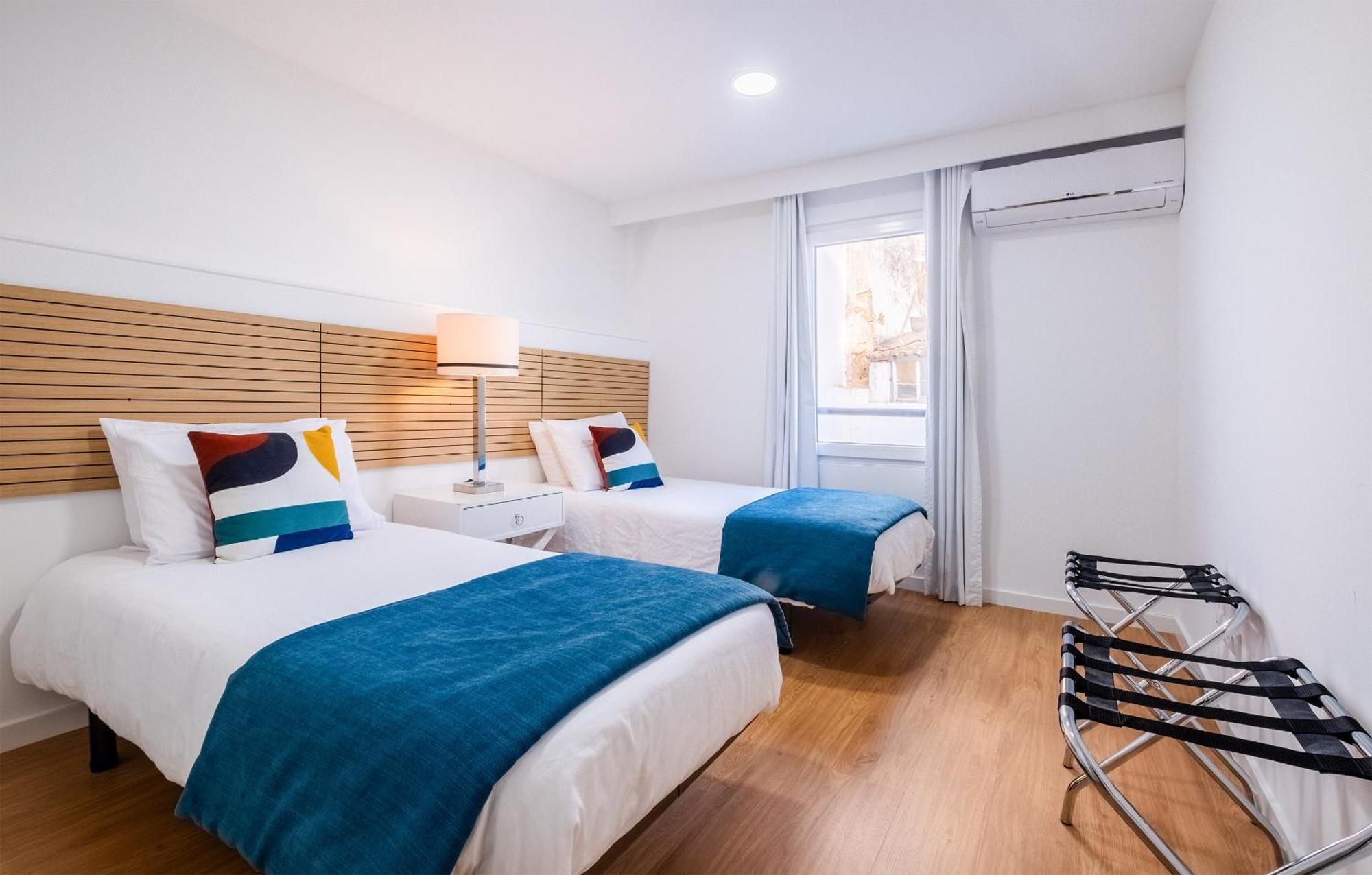 Ponta Delgada Flats - Host & Chill Apartment Exterior photo