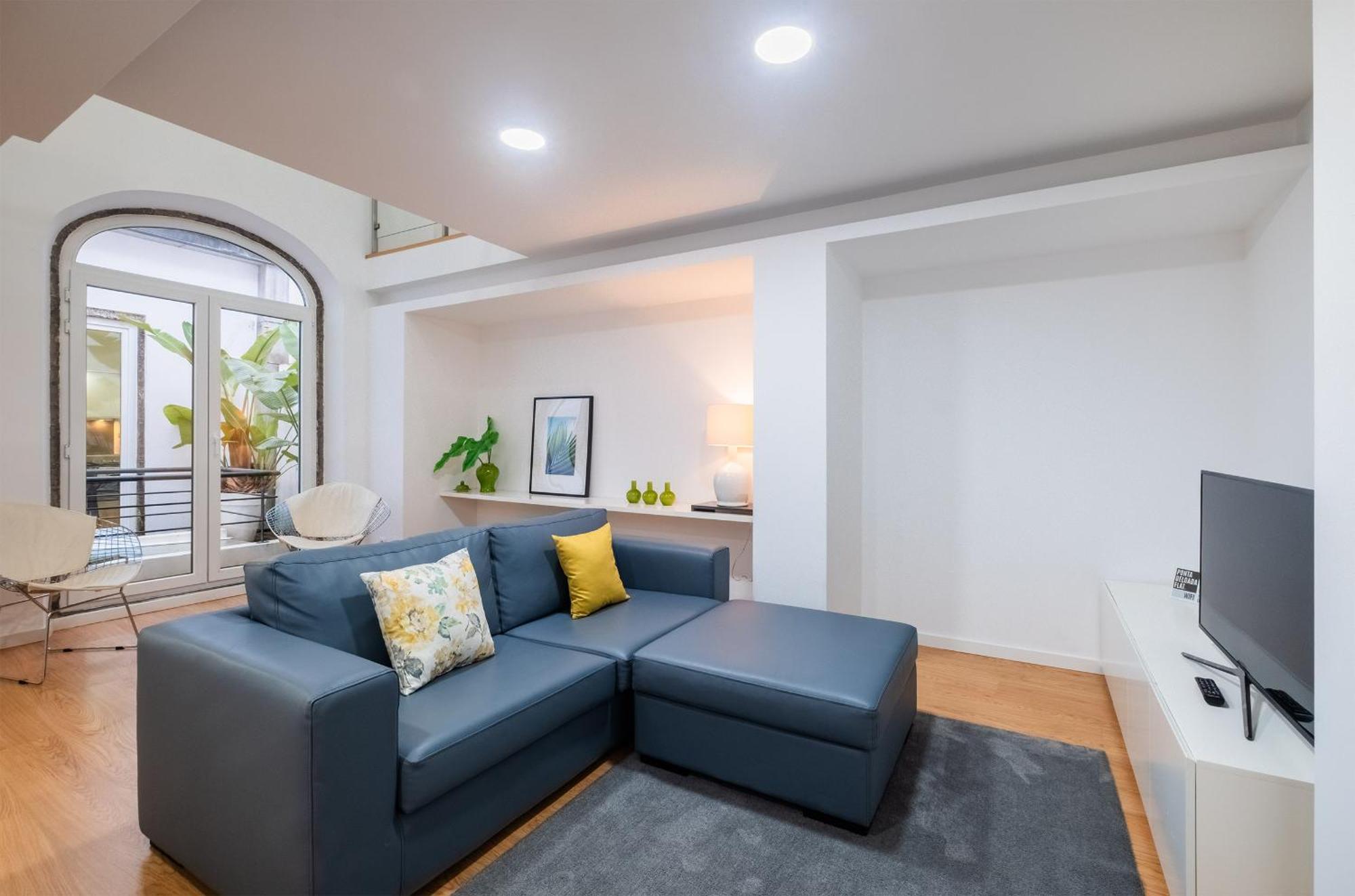 Ponta Delgada Flats - Host & Chill Apartment Exterior photo