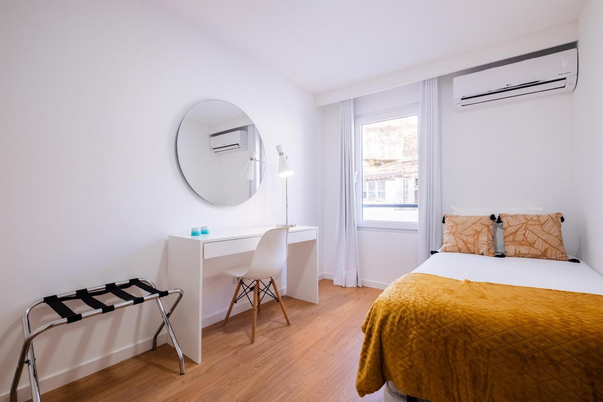 Ponta Delgada Flats - Host & Chill Apartment Exterior photo