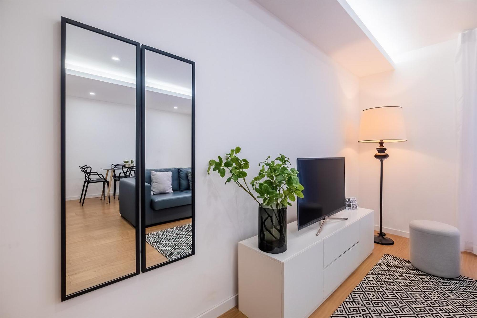 Ponta Delgada Flats - Host & Chill Apartment Exterior photo